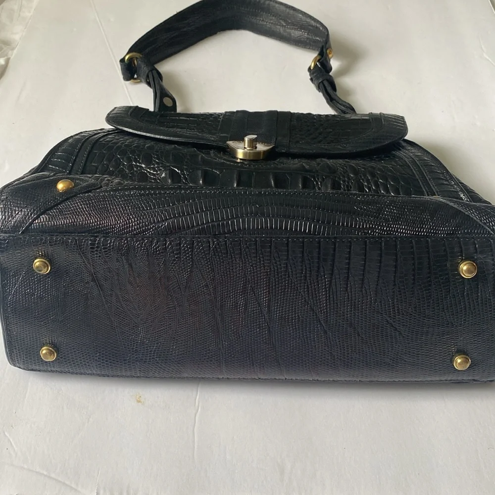 Vintage Brahmin Mariel’ black Melbourne handbag purse excellent condition.